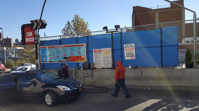 Broadway Bridge Wash & Lube