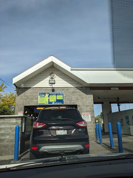 Brown Bear Car Wash