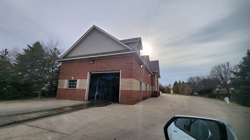 Classic Carriage Auto Wash in Sterling Heights MI