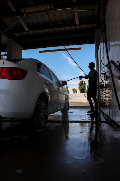 Flying Frog Car Wash