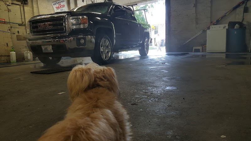 Freeway Car Wash in Providence RI