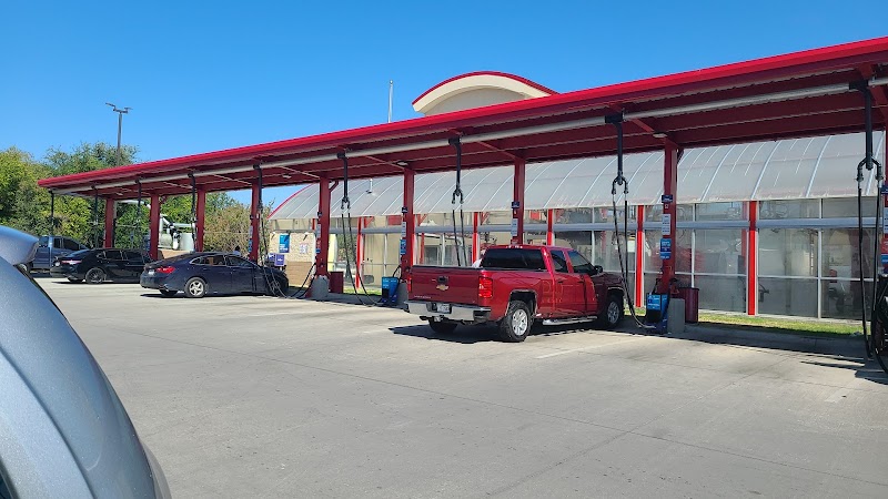 Quick N Clean Car Wash - ALTA MERE - Independently Owned in Fort Worth TX