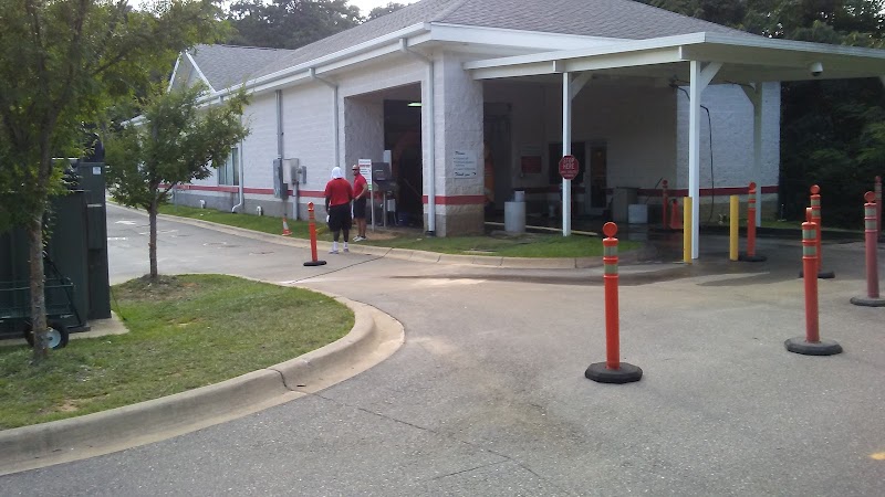 Red Rapid Car Wash in Tallahassee FL