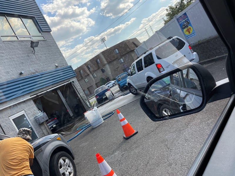 Contemporary Hand Car Wash