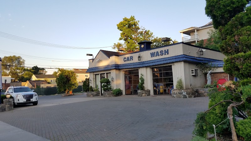 Dip-In Car Wash