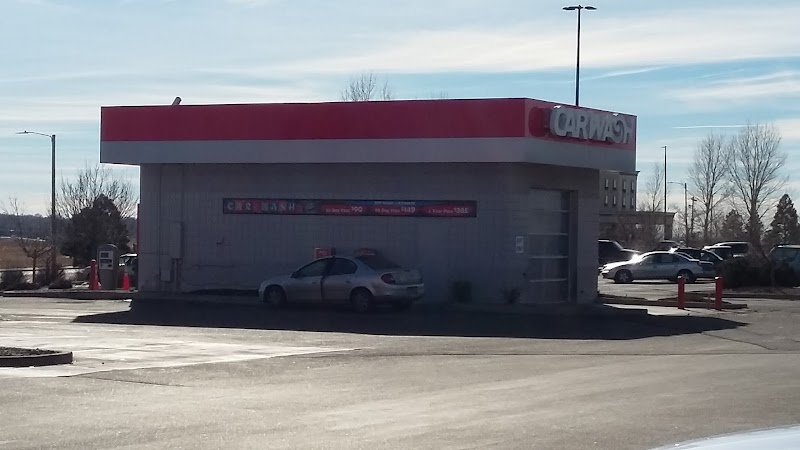 Loaf 'N Jug Car Wash in Pueblo CO