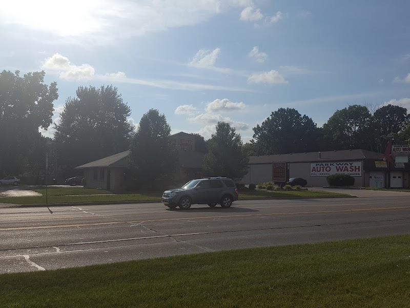 New Pal Car Wash in Westland MI