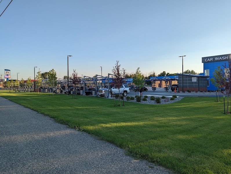 Shiny Ride Car Wash in Billings MT