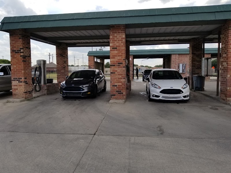 The Colony Car Wash in Lewisville TX